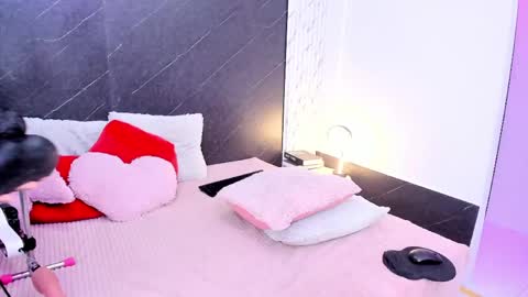 I am Lizz online show from May 24, 12:12 pm
