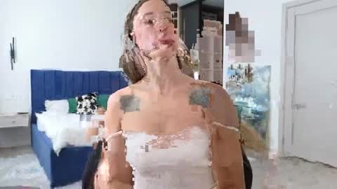 Lizzy online show from March 23, 7:13 am