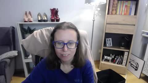 Lizzy online show from October 27, 5:29 am