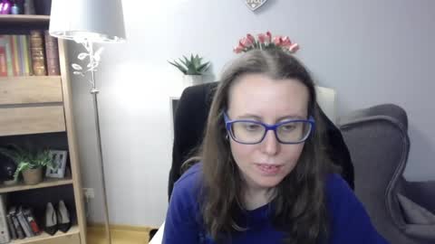 Lizzy online show from March 27, 5:57 am