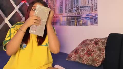 Snapshot of lizzy_sweet2 chatting on October 22, 3:31 am lizzy_sweet2 online show from October 22, 3:31 am