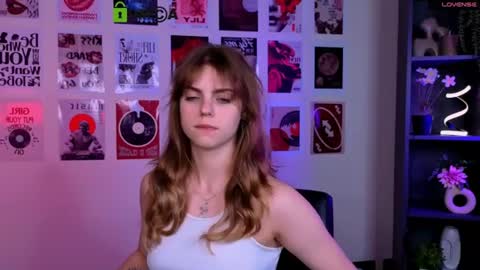 lizzy_sweety_purr online show from July 12, 9:45 am