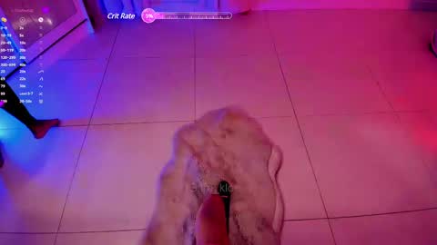 Snapshot of lm_kloeeh chatting on February 17, 11:43 pm Kloe see you 28-11  to celebrate my birthday online show from February 17, 11:43 pm