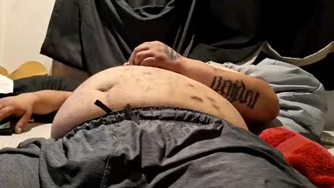 SeekingWaifu online show from April 14, 7:44 am