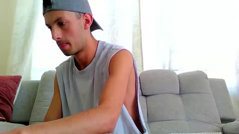 logaan_grey online show from November 7, 4:20 pm