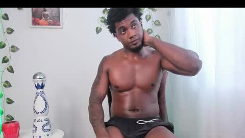Snapshot of logan_drakex chatting on March 12, 1:19 pm LOGAN DRAKE online show from March 12, 1:19 pm