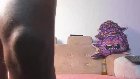 Snapshot of logan_drakex chatting on September 16, 4:37 am LOGAN DRAKE online show from September 16, 4:37 am