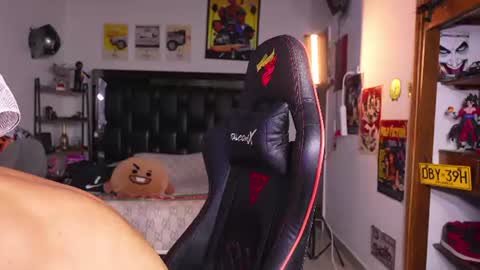 logan_hugh8 online show from July 1, 10:29 pm