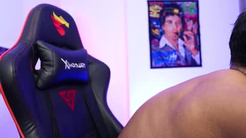 logan_hugh8 online show from November 23, 2:20 am