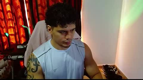 Loganandrwz online show from April 2, 7:21 pm