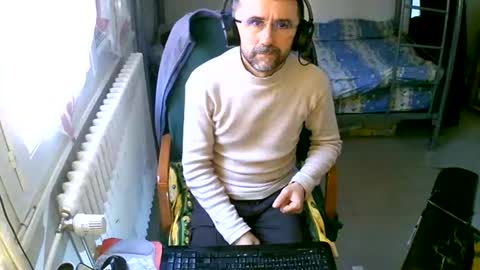 lokoum39 online show from December 13, 10:41 am