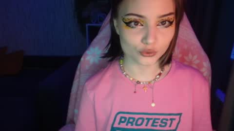 lola online show from January 24, 6:46 am