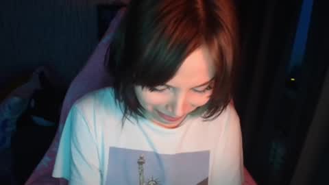 lola online show from January 8, 8:27 am