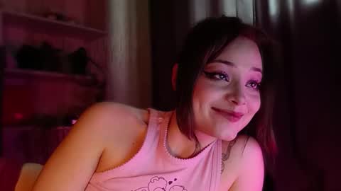 lola online show from March 25, 7:59 am