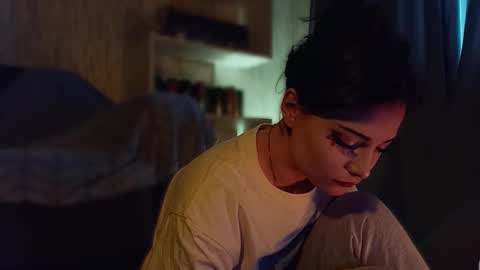 lola online show from February 4, 9:57 am