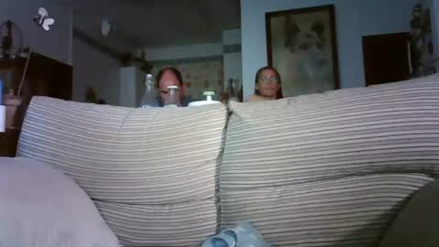 Snapshot of lolahueso chatting on October 23, 4:19 pm LOLA HUESO y ERIC online show from October 23, 4:19 pm