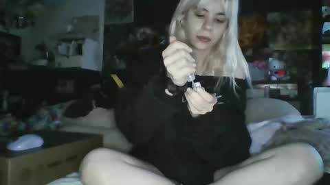 Lola Lixx online show from December 3, 3:59 am