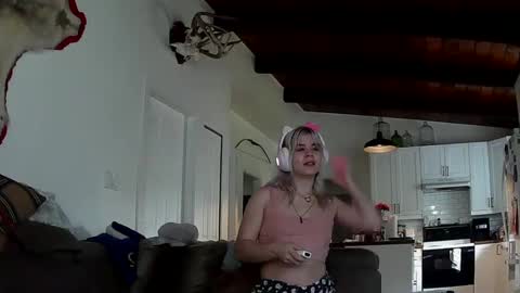 Lola Lixx online show from October 1, 4:17 pm