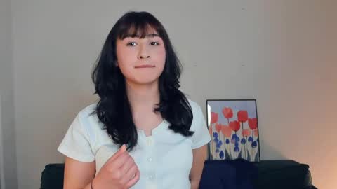 Lola online show from May 14, 6:39 pm