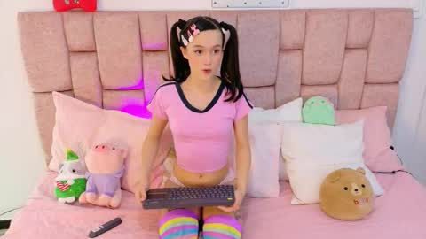 Lola online show from November 25, 7:34 pm