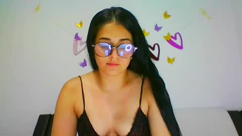 estehfania online show from February 24, 3:12 am