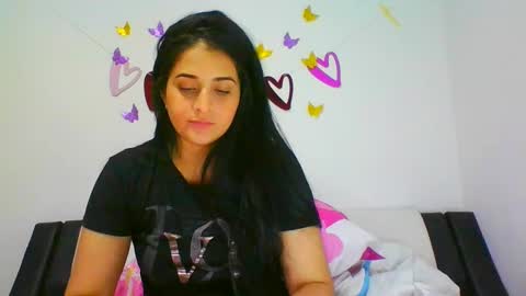 estehfania online show from February 23, 1:02 am