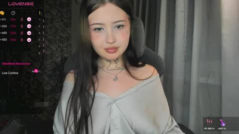 lona online show from January 20, 8:40 pm