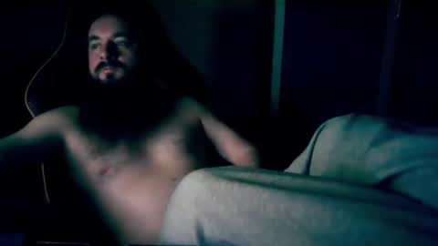 london_man1988 online show from January 6, 9:43 pm