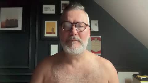 EnglishBear online show from January 9, 12:22 pm