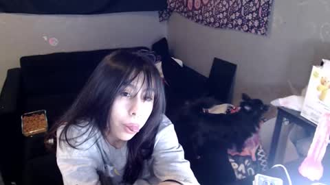 londonray online show from March 1, 1:10 am