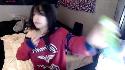 londonray online show from December 22, 4:19 am