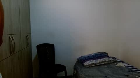 lonelydick2002 online show from February 23, 7:32 am