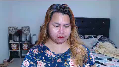 Snapshot of longasiansausage chatting on January 7, 6:27 am TOPwithEXTRABiG online show from January 7, 6:27 am