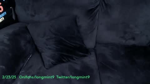 Snapshot of longmint96 chatting on February 24, 5:22 am Real twitterlongmint9 online show from February 24, 5:22 am
