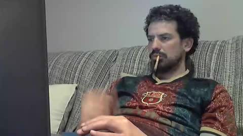 Alejandro Rulitos Twitter longnight55 Intagram 5longnight5 online show from March 19, 8:47 pm