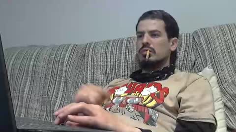Snapshot of longnight5 chatting on February 17, 10:16 pm Alejandro Rulitos Twitter longnight55 Intagram 5longnight5 online show from February 17, 10:16 pm