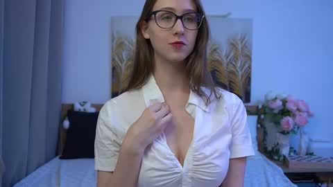 Hanna online show from September 12, 7:38 pm