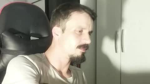 Lucas online show from December 29, 10:47 pm