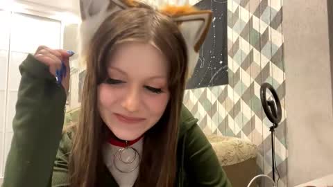 Snapshot of looking_me chatting on October 15, 7:15 pm EVA online show from October 15, 7:15 pm