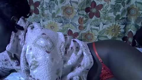 lora_amor online show from May 5, 6:08 am