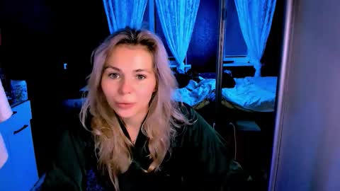 Lora online show from November 18, 2:25 am