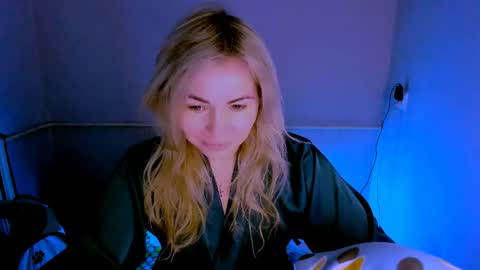 Lora online show from April 13, 2:16 am