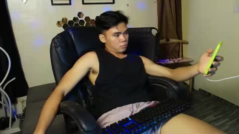 lord_hotasian online show from February 25, 1:04 pm