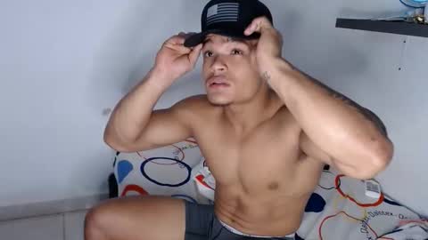 Dominic online show from November 14, 10:55 pm