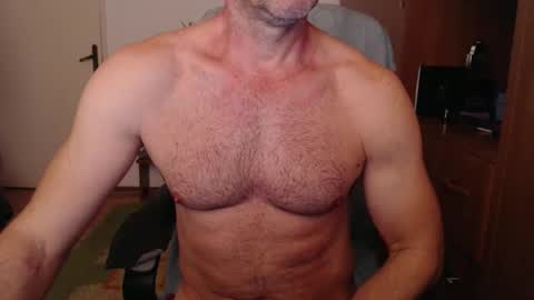  A online show from November 1, 5:28 am