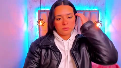 lorem_adams online show from February 18, 11:44 am