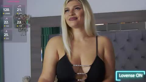 lorenaryan online show from May 14, 8:45 am