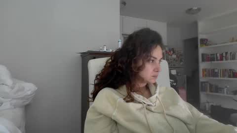 lorenlovely online show from October 7, 8:49 pm