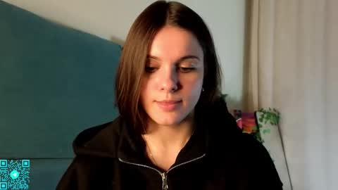 Chloe for Fan BlackHole online show from March 22, 5:17 pm