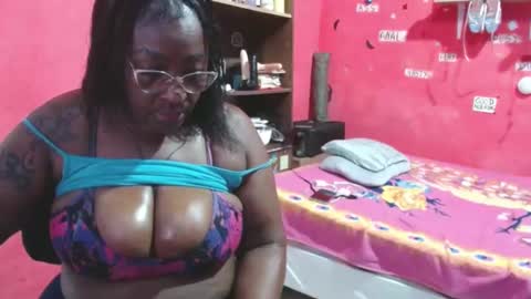 loretybighot online show from September 28, 2:37 pm